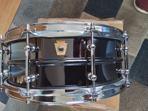Ludwig black beauty snare drum - black,